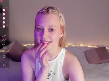 girl Cam Girls Masturbating With Dildos On Chaturbate with molly_blooom