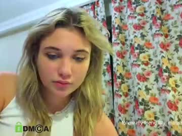 girl Cam Girls Masturbating With Dildos On Chaturbate with miaa_kkk