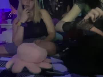 girl Cam Girls Masturbating With Dildos On Chaturbate with xxxdeianira