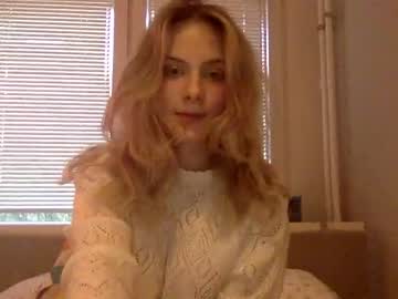 girl Cam Girls Masturbating With Dildos On Chaturbate with heli_ber