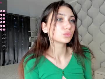 girl Cam Girls Masturbating With Dildos On Chaturbate with ariella_moore