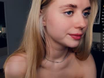 girl Cam Girls Masturbating With Dildos On Chaturbate with blue_energy_
