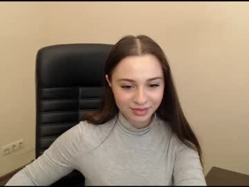 girl Cam Girls Masturbating With Dildos On Chaturbate with milllie_brown