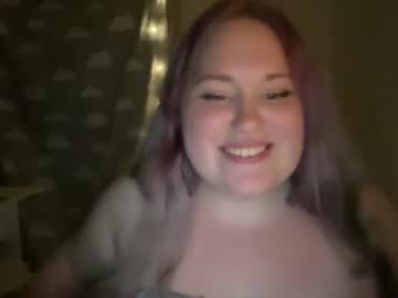 girl Cam Girls Masturbating With Dildos On Chaturbate with little_lilly073