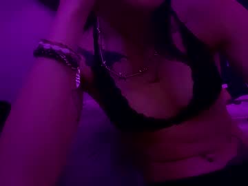 girl Cam Girls Masturbating With Dildos On Chaturbate with julesroses