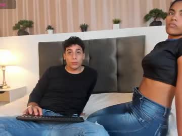 couple Cam Girls Masturbating With Dildos On Chaturbate with deluxe_horny